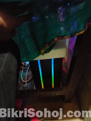 Desktop computer